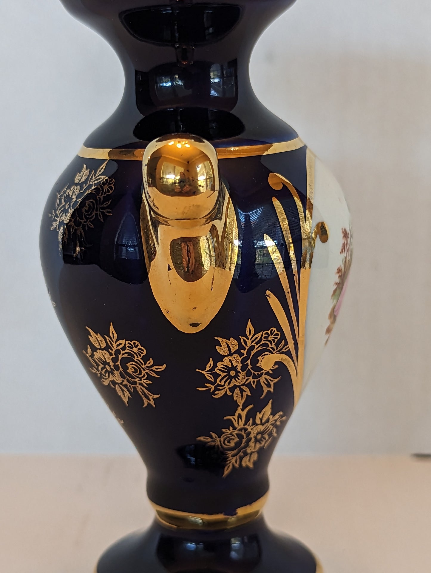 Vintage Decor main R France Bud Vase