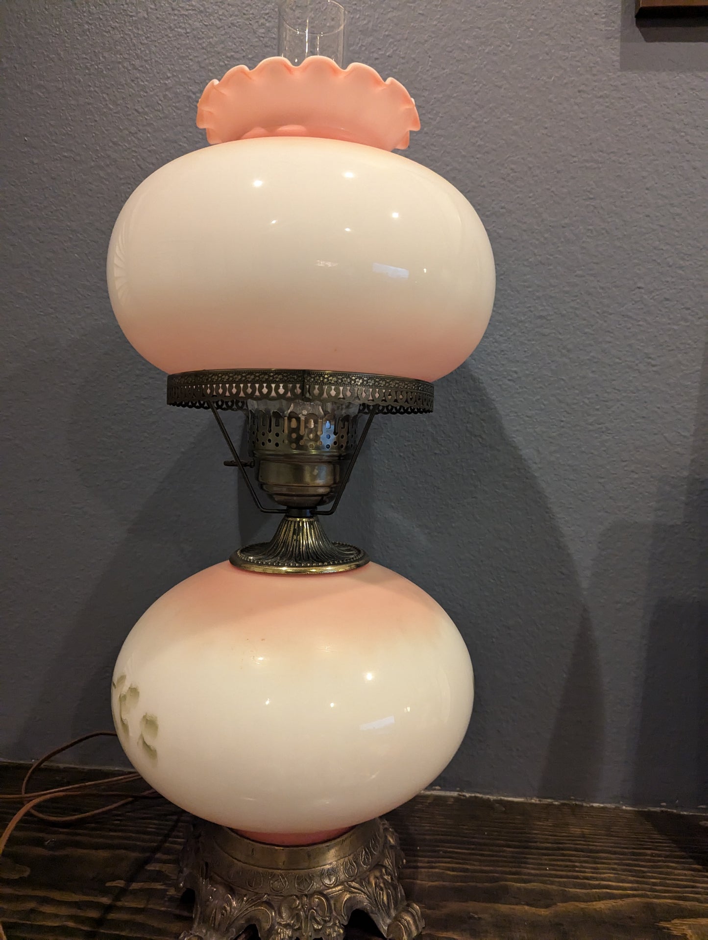 Vintage GWTW Parlor Electric Table Lamp