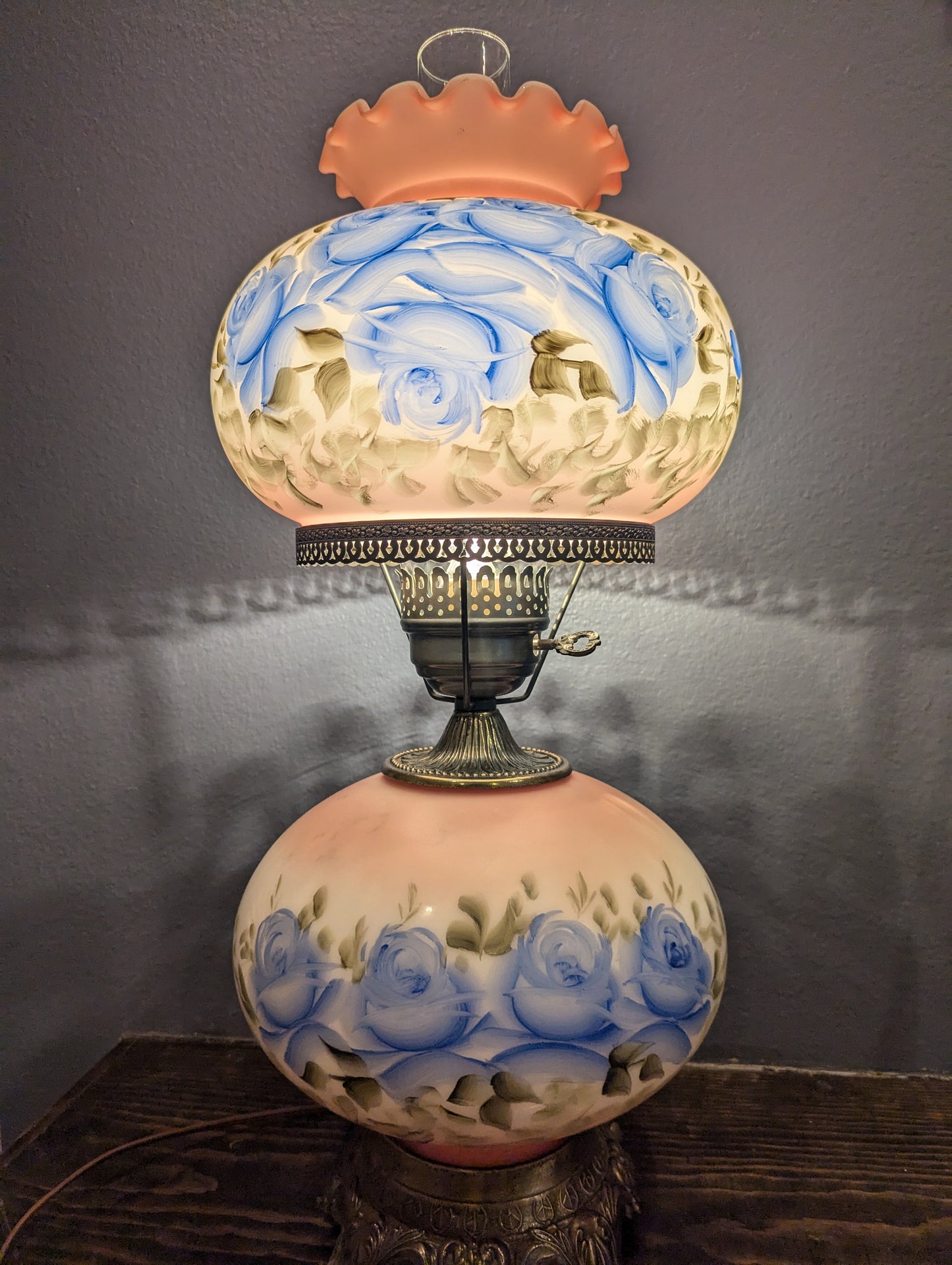Vintage GWTW Parlor Electric Table Lamp