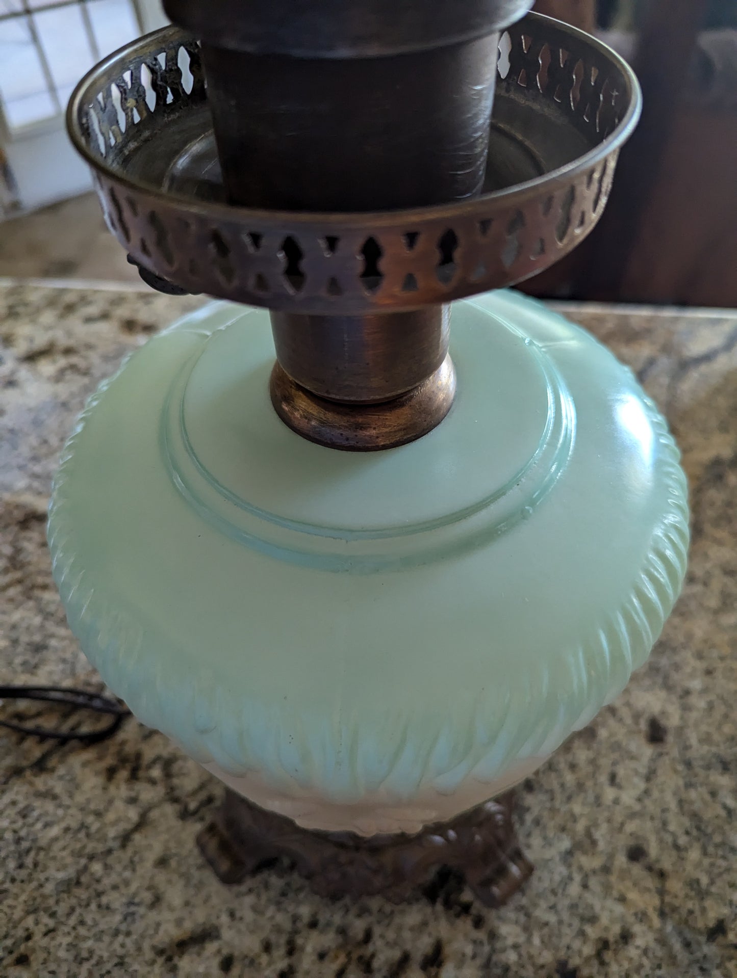 Vintage 1971 L&L GWTW Style Lamp