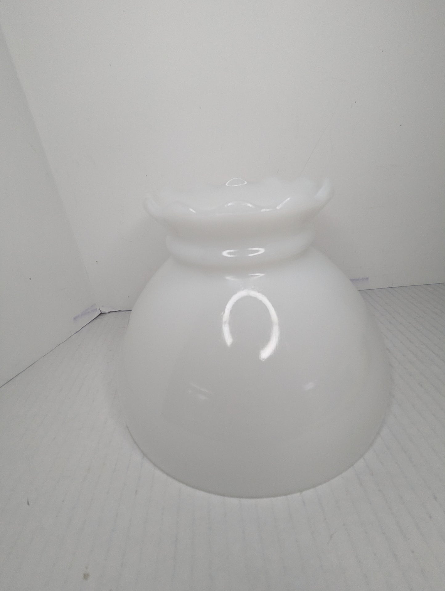 Vintage GWTW Style Hurricane Glass Globe/Lamp Shade