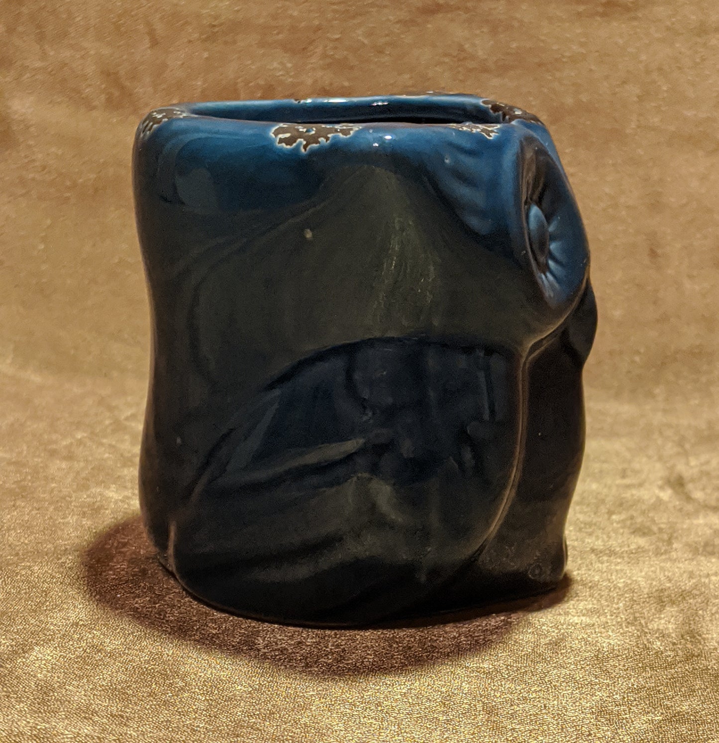 Blue Owl planter/pottery