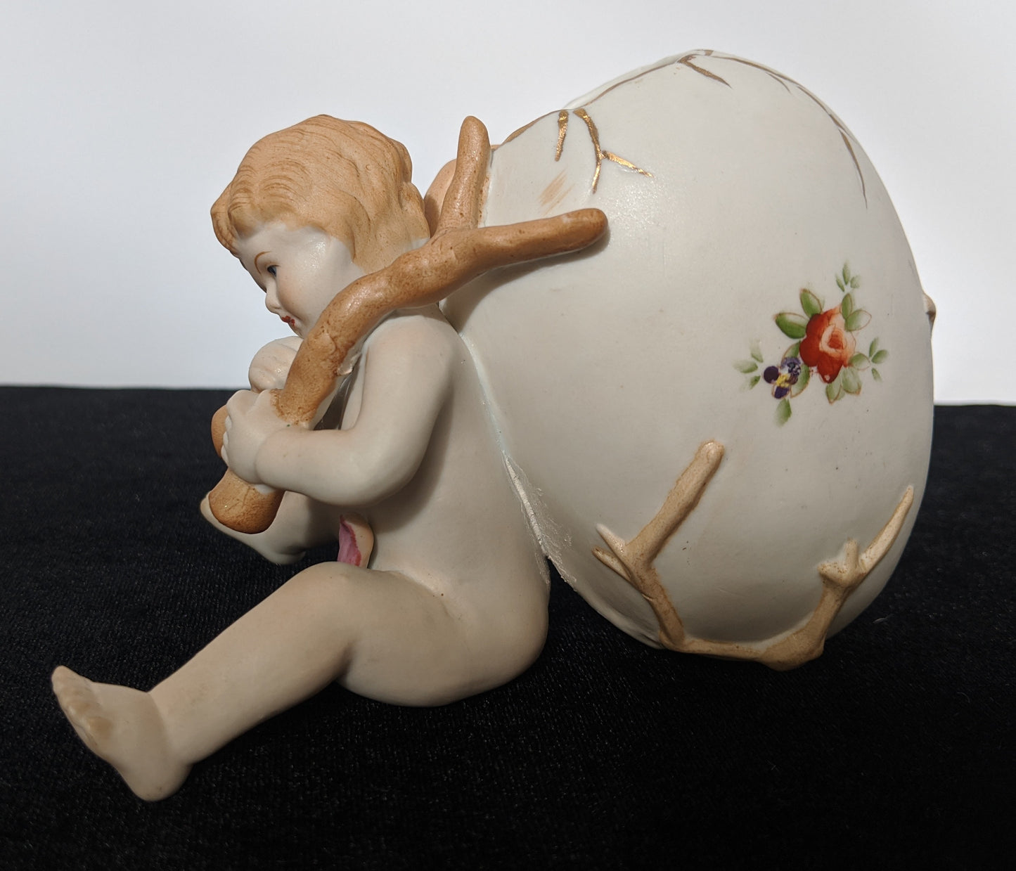 UCAGCO China Ceramic Boy with egg candy dish