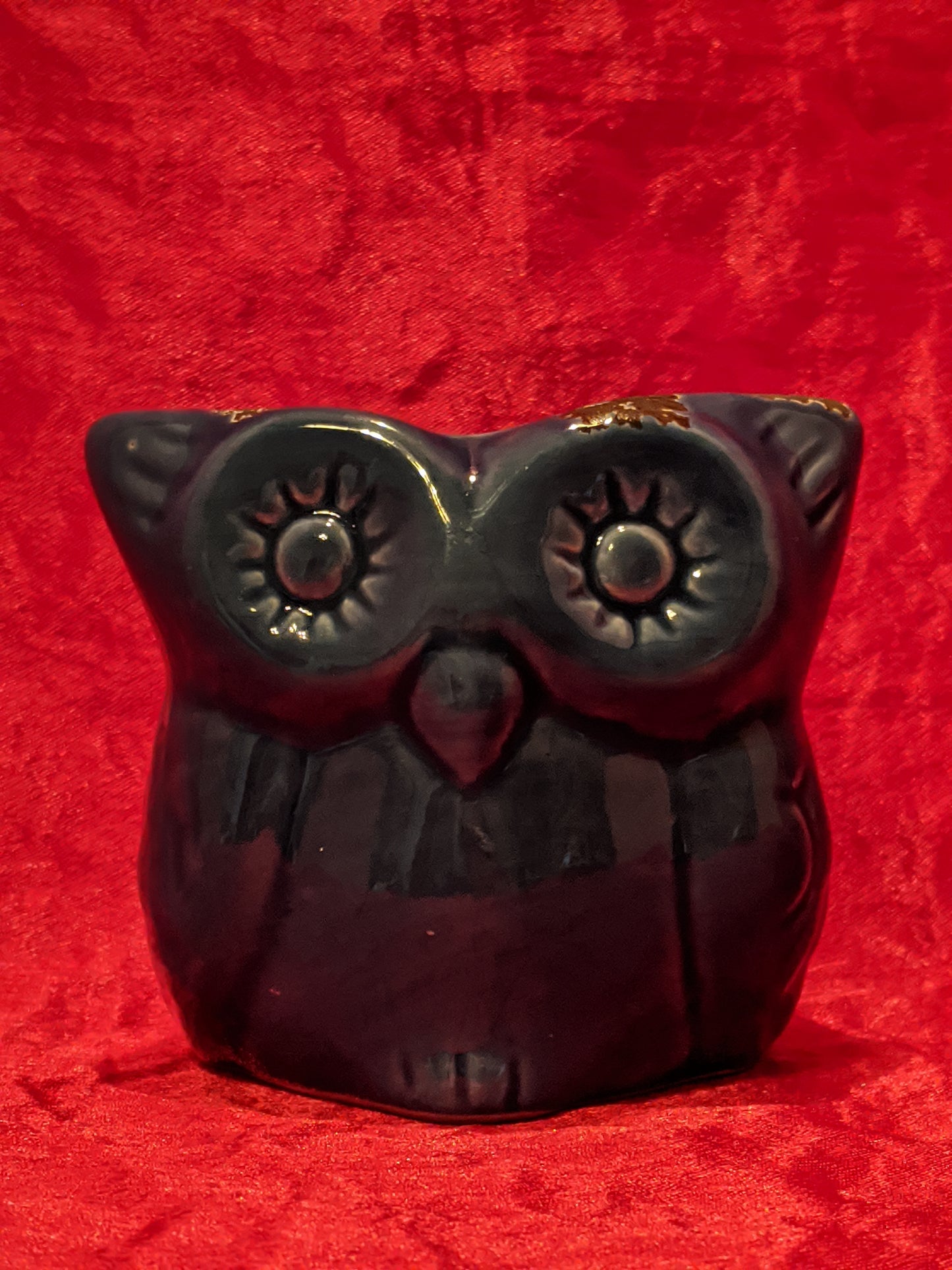 Blue Owl planter/pottery