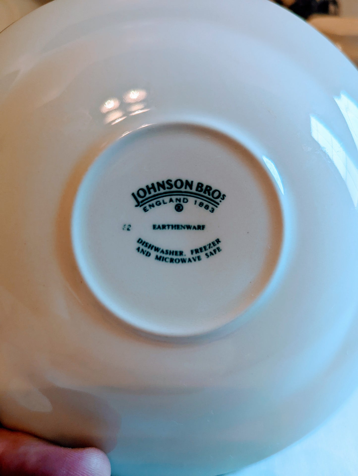 Johnson Brothers Dinnerware Set (30) Discontinued. From 2001-2004