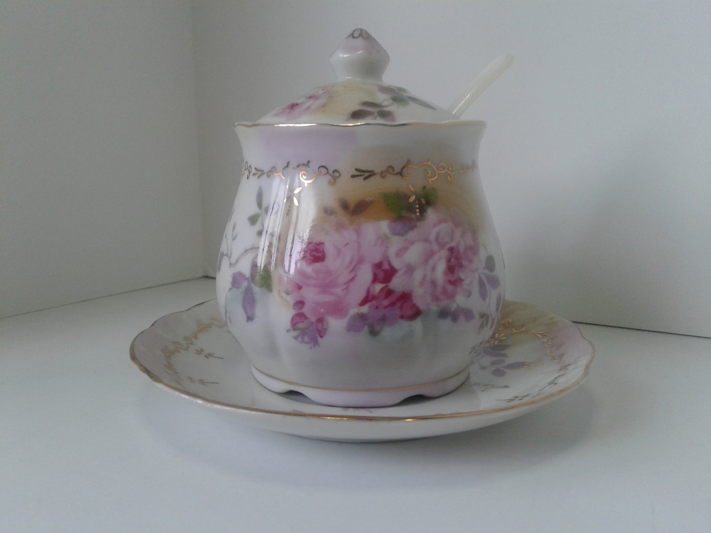 Royal Crown 1938 Chantilly Sugar Bowl with Saucer