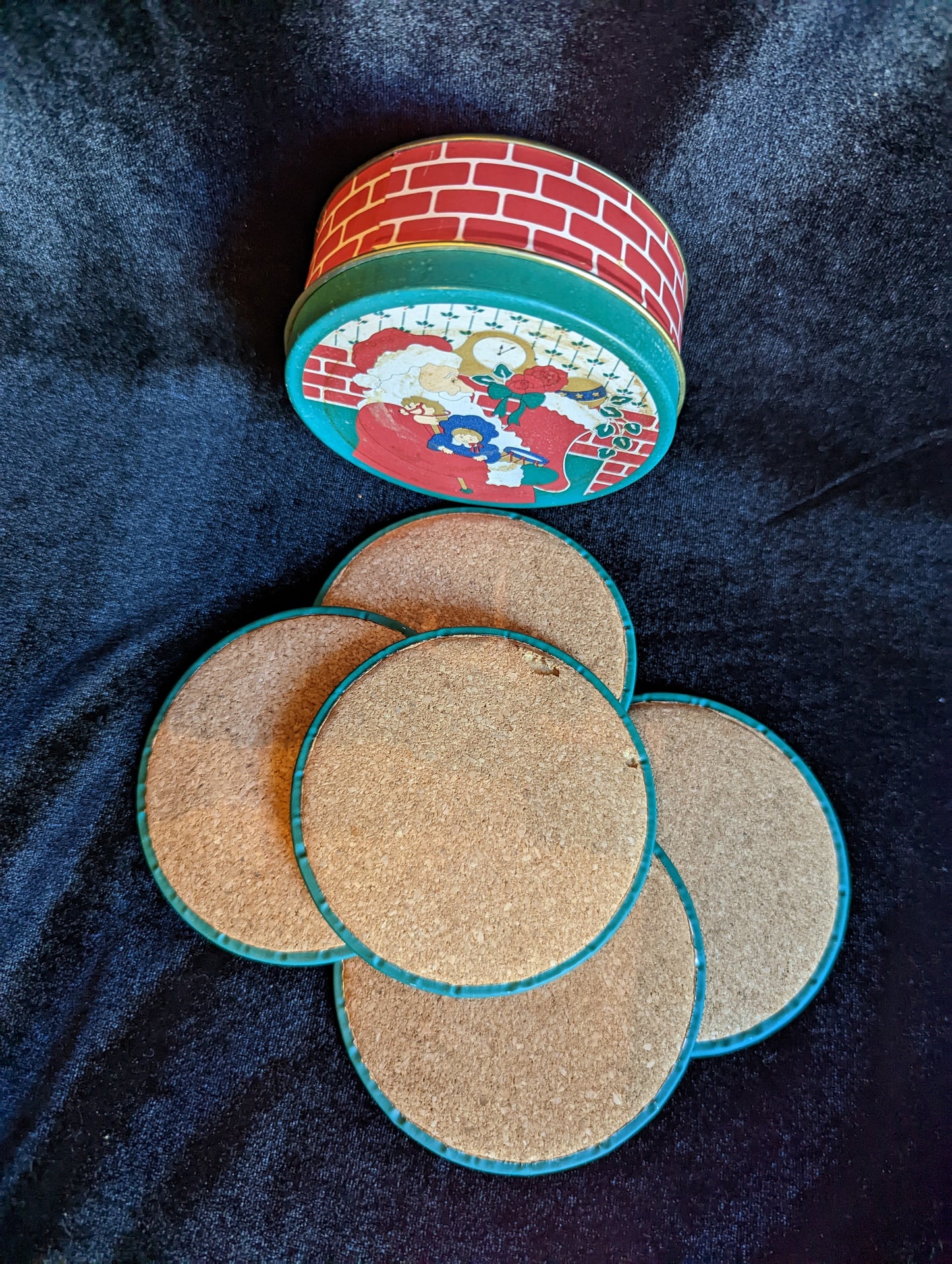 Christmas Vintage Coasters with Tin