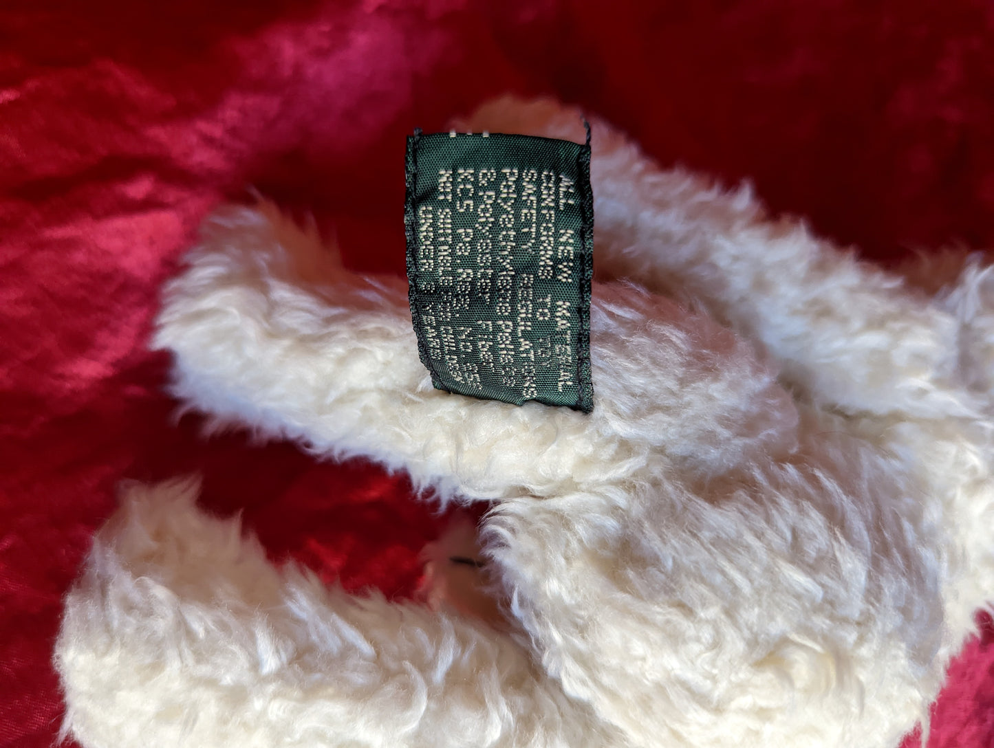 Russ Berrie and Co., Retired "Ruggles" Bear