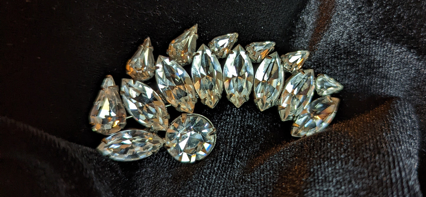 1950's Clear Rhinestone Brooch