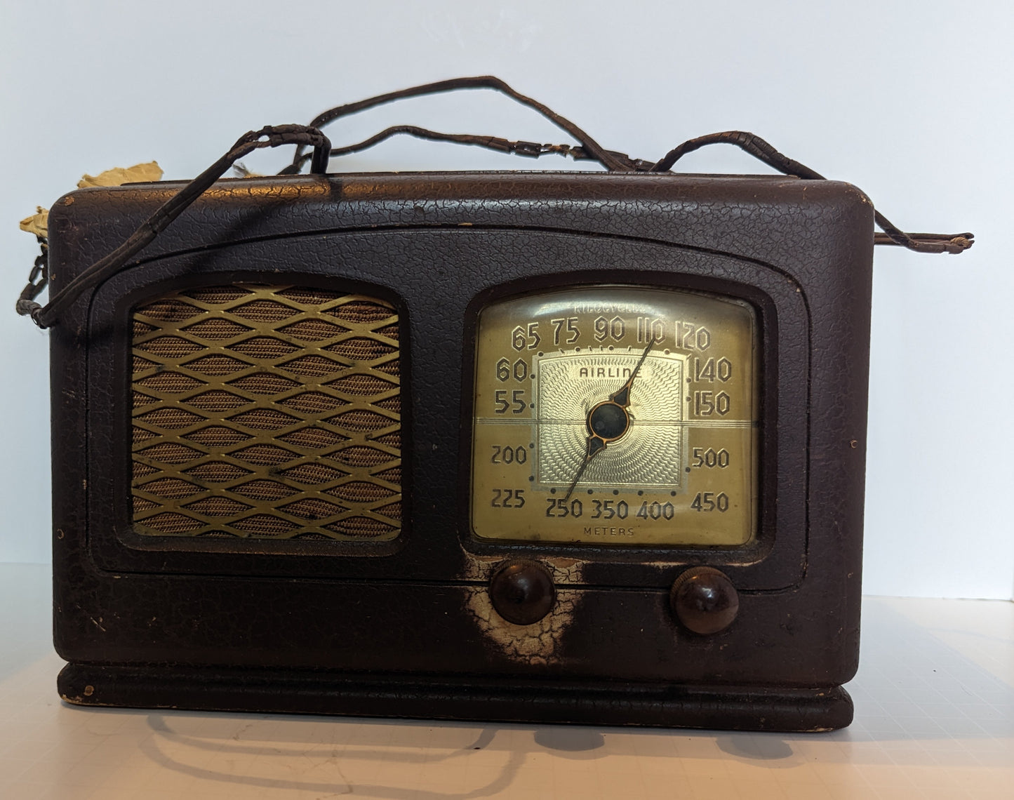 Vintage Wards Airline Radio 1940's