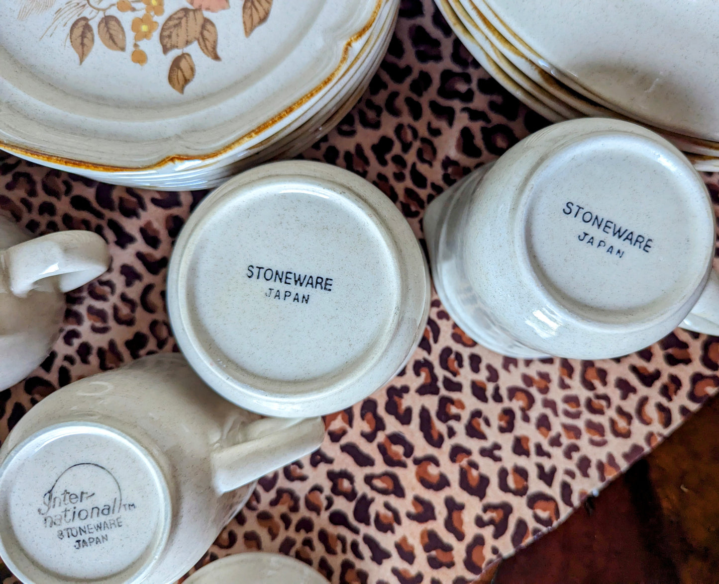 International Stoneware "Festive" Endura Collection