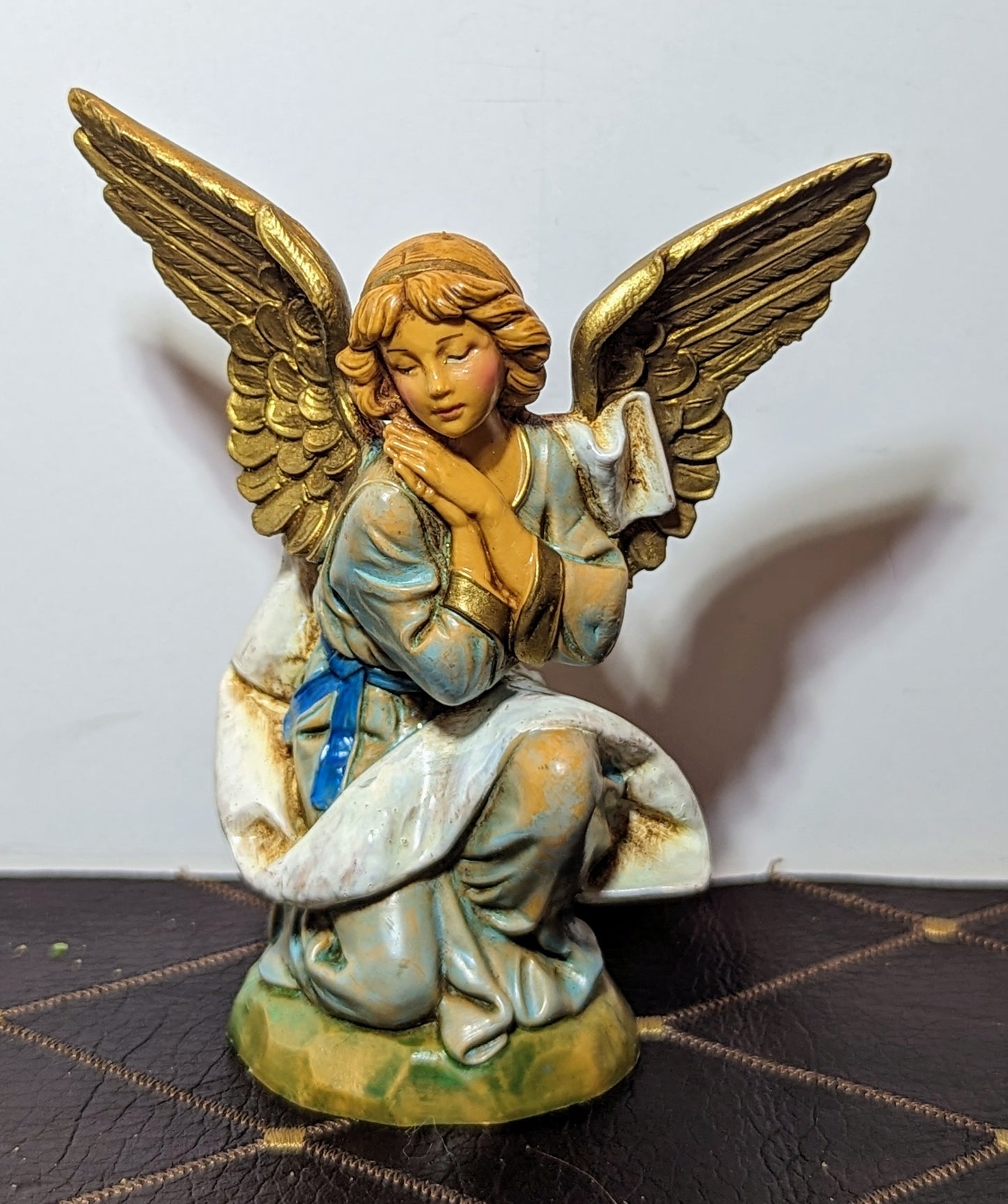 Vintage Fontanini Depose Italy Kneeling Angel Figurine