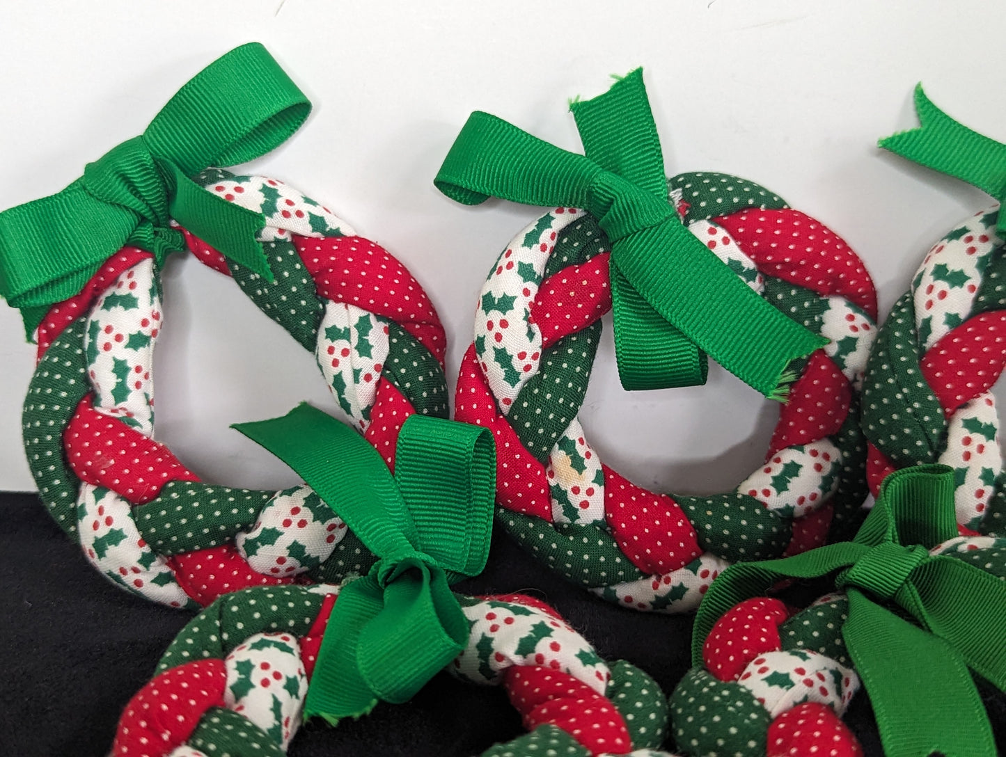 Vintage Quilted Christmas Wreath Napkin Rings (7)