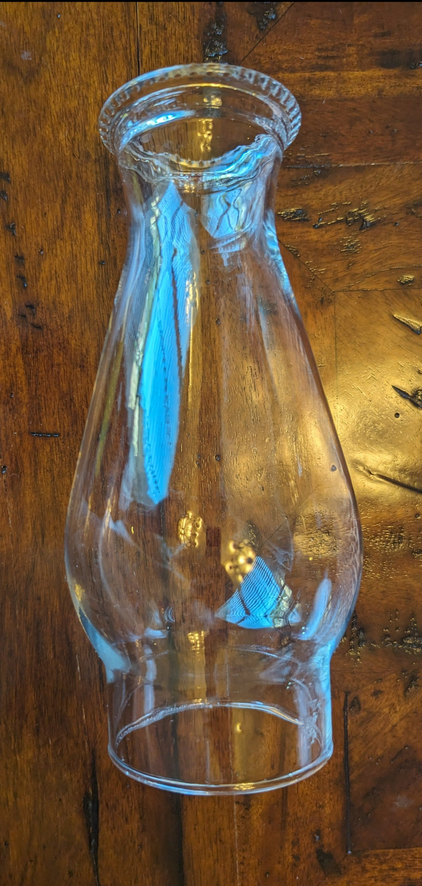 Vintage Glass Oil/GWTW Lamp Chimney