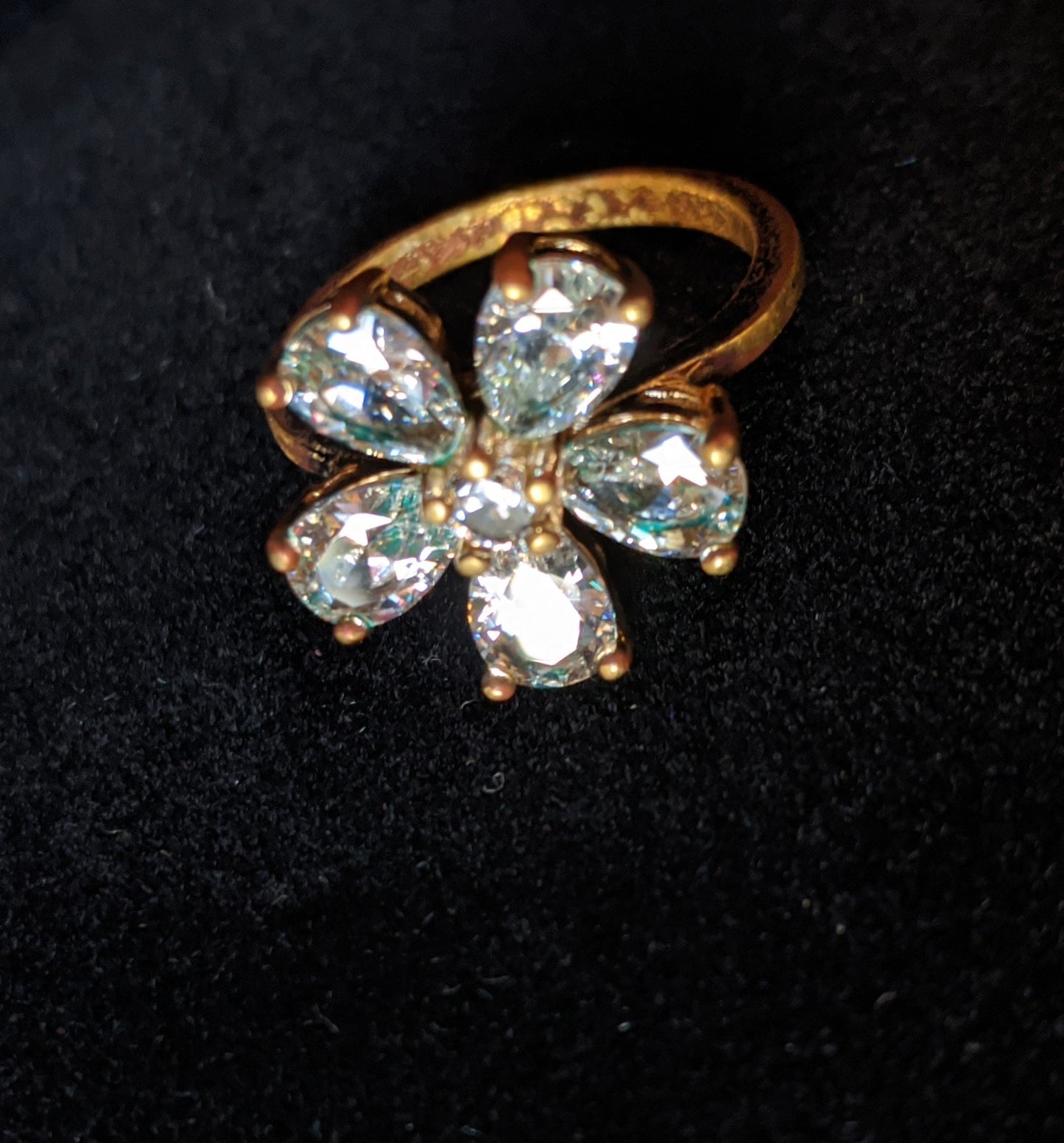 Flower Ring with Rhinestones