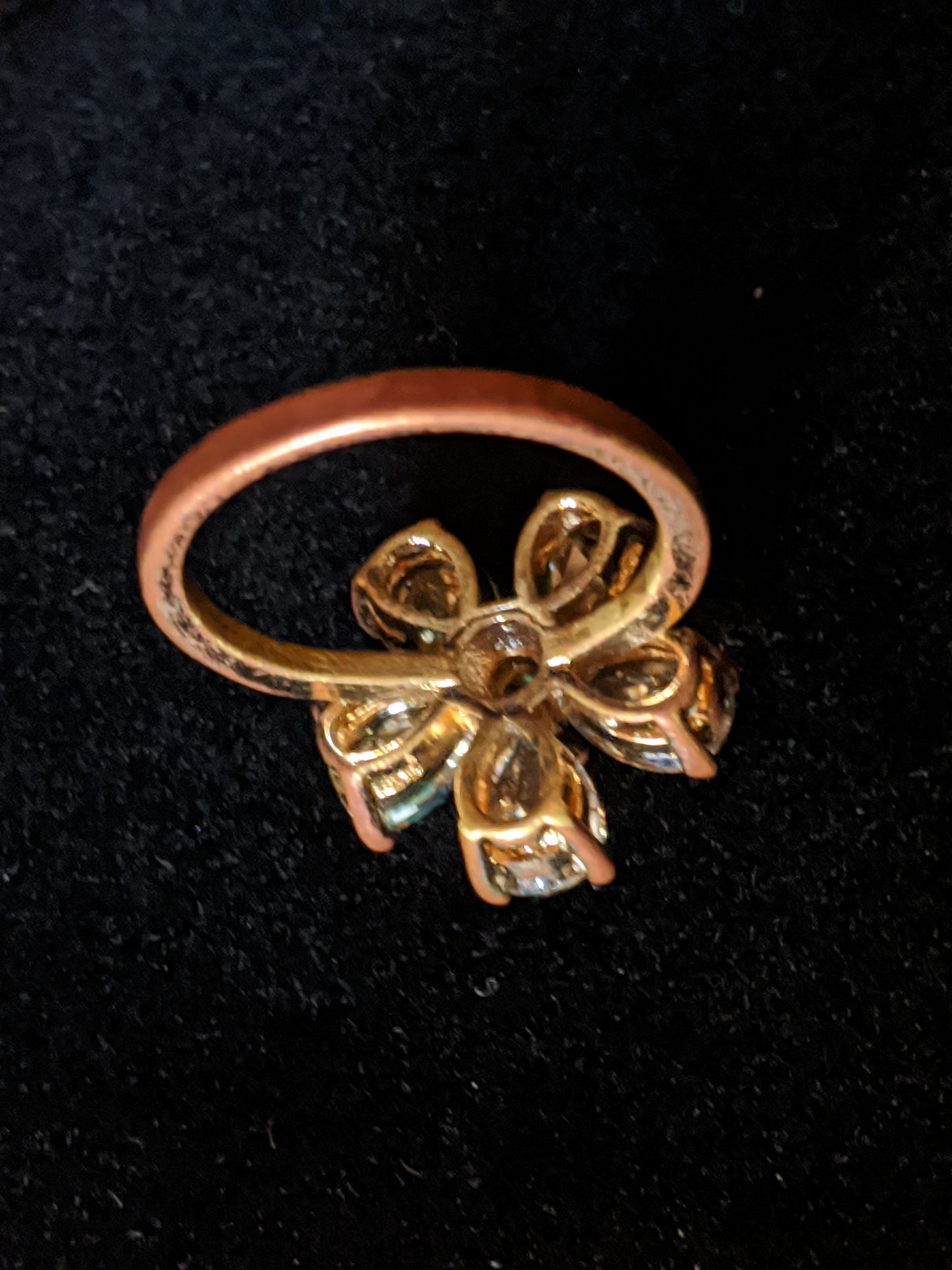 Flower Ring with Rhinestones