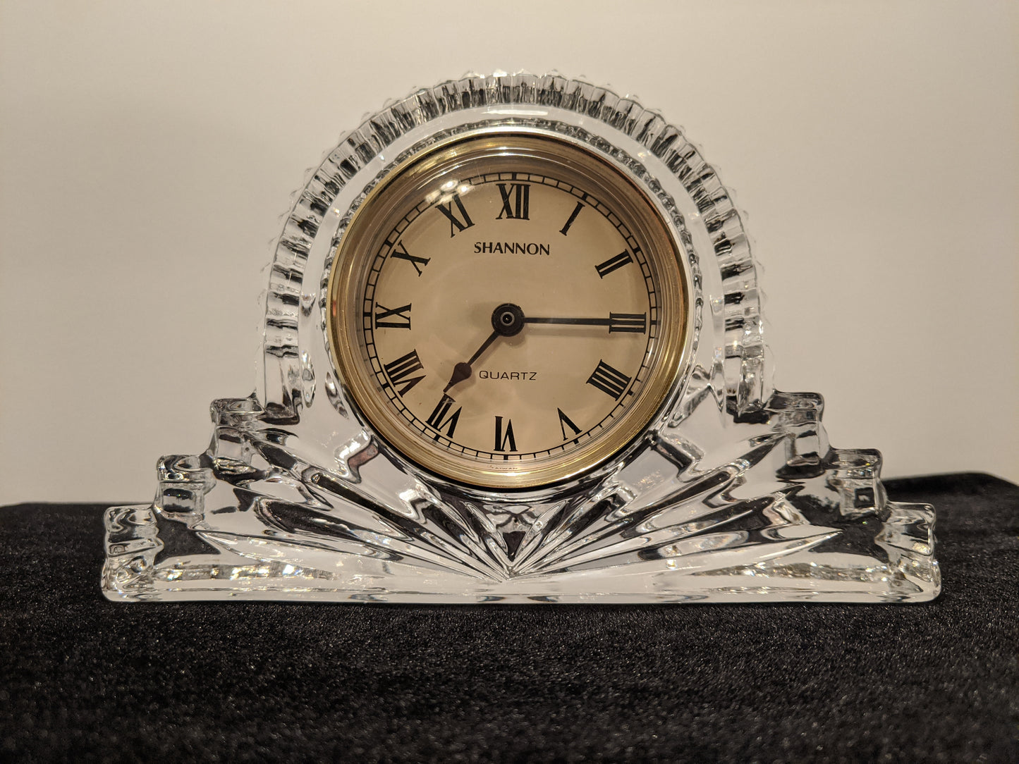 Shannon Crystal Mantle clock