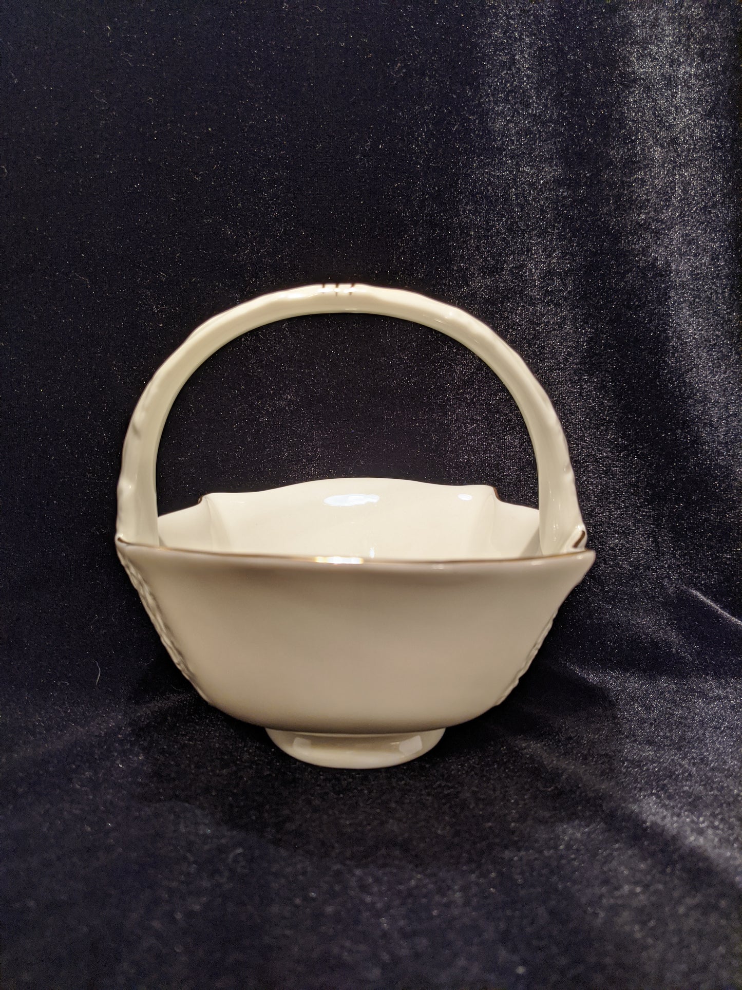 Crown Classics Whitehall Fine Porcelain Basket