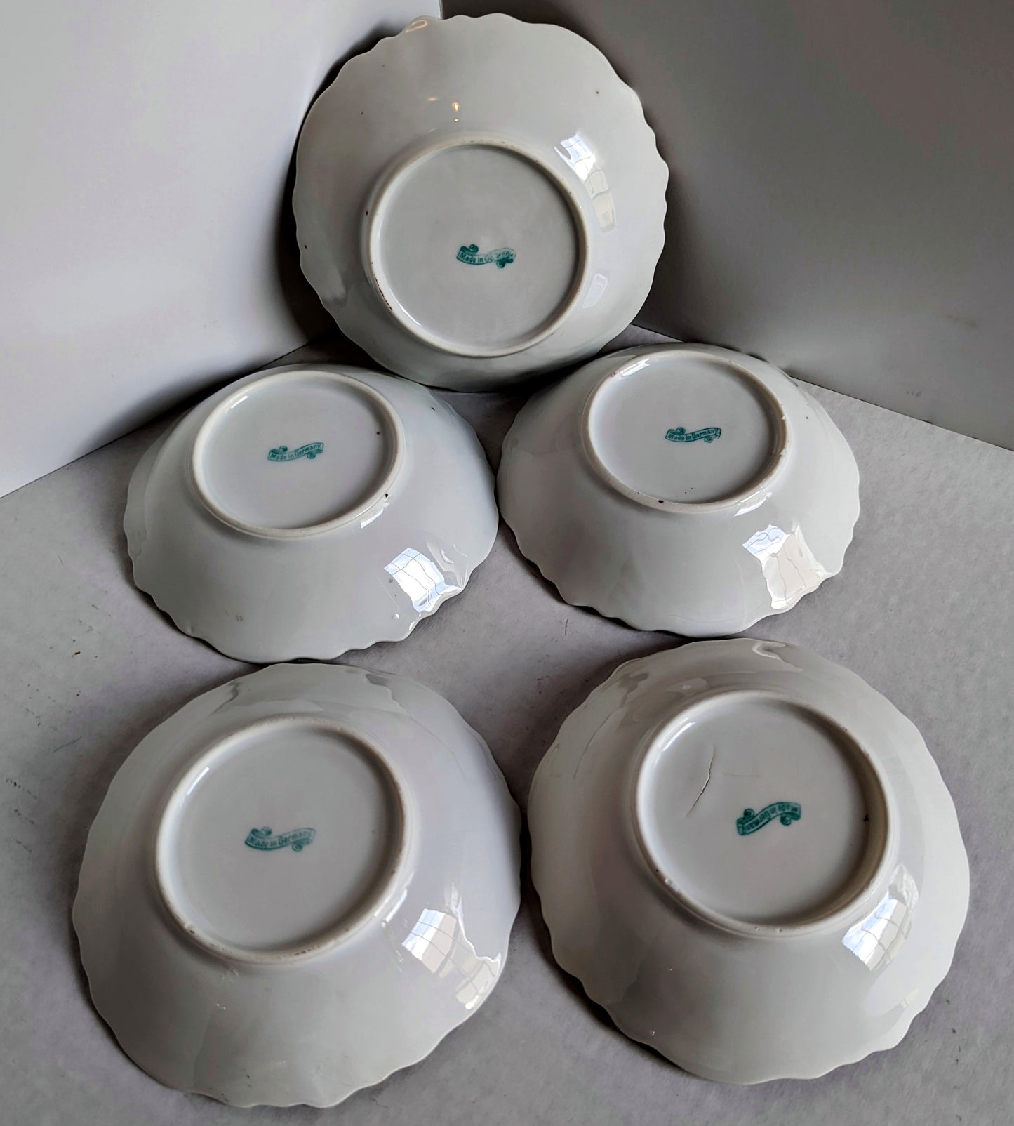 Porcelain Fruit Bowls (5)