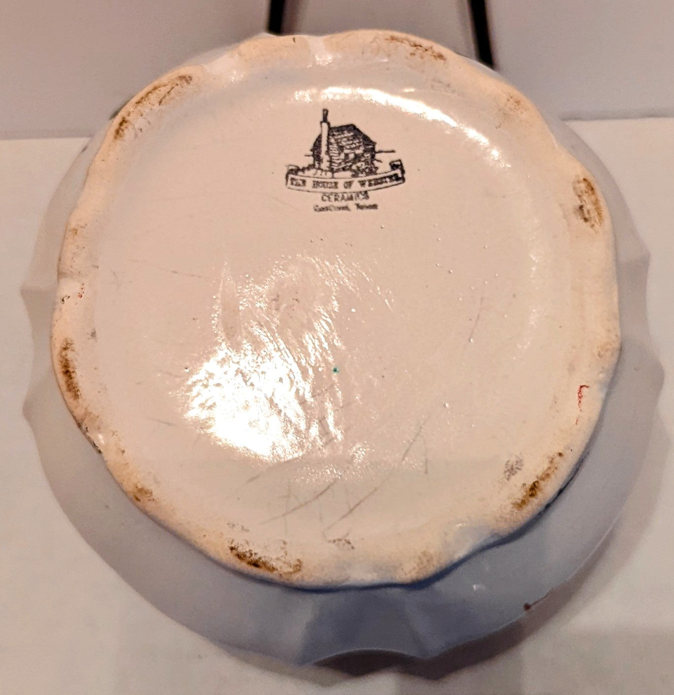 The House of Webster Old English Cracker Bowl/No lid/1974/Texas