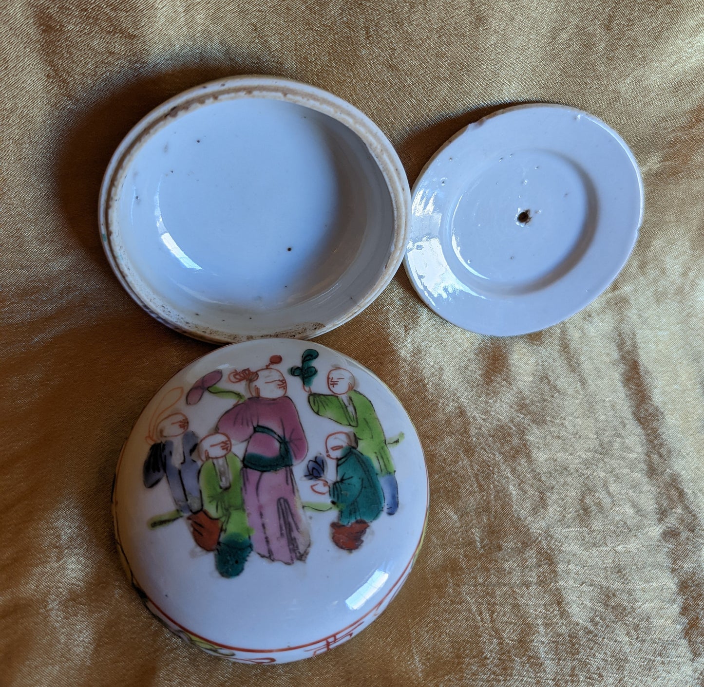 Antique 1900's Famille Rose Porcelain Paste Box Dish