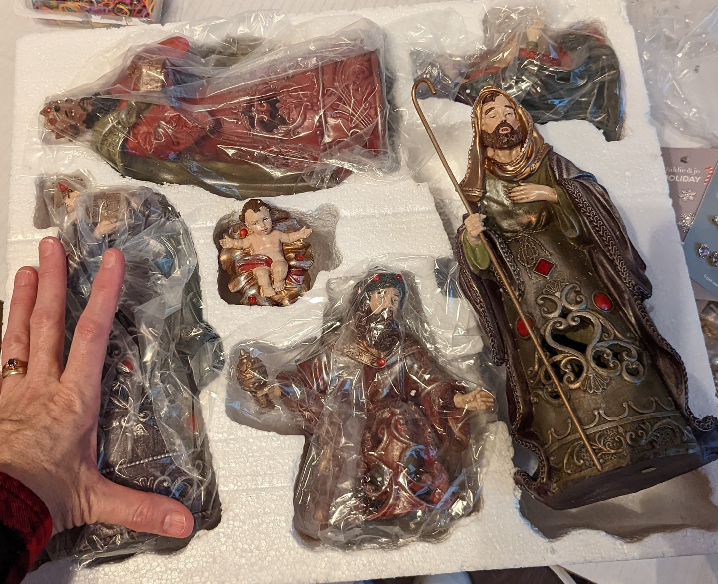 Opulence Vintage Nativity Set of 6