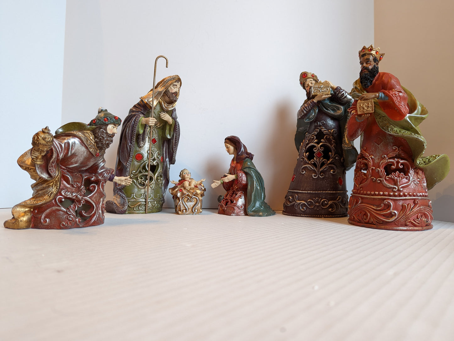 Opulence Vintage Nativity Set of 6