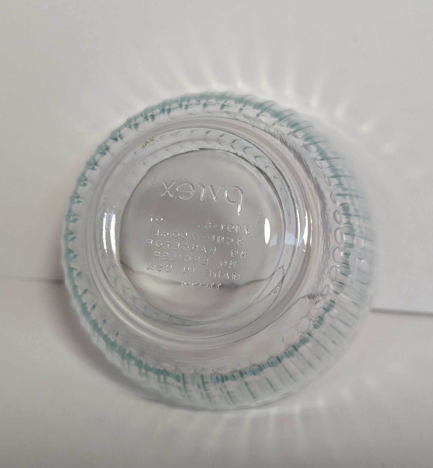 Pyrex Nesting Bowl 7401