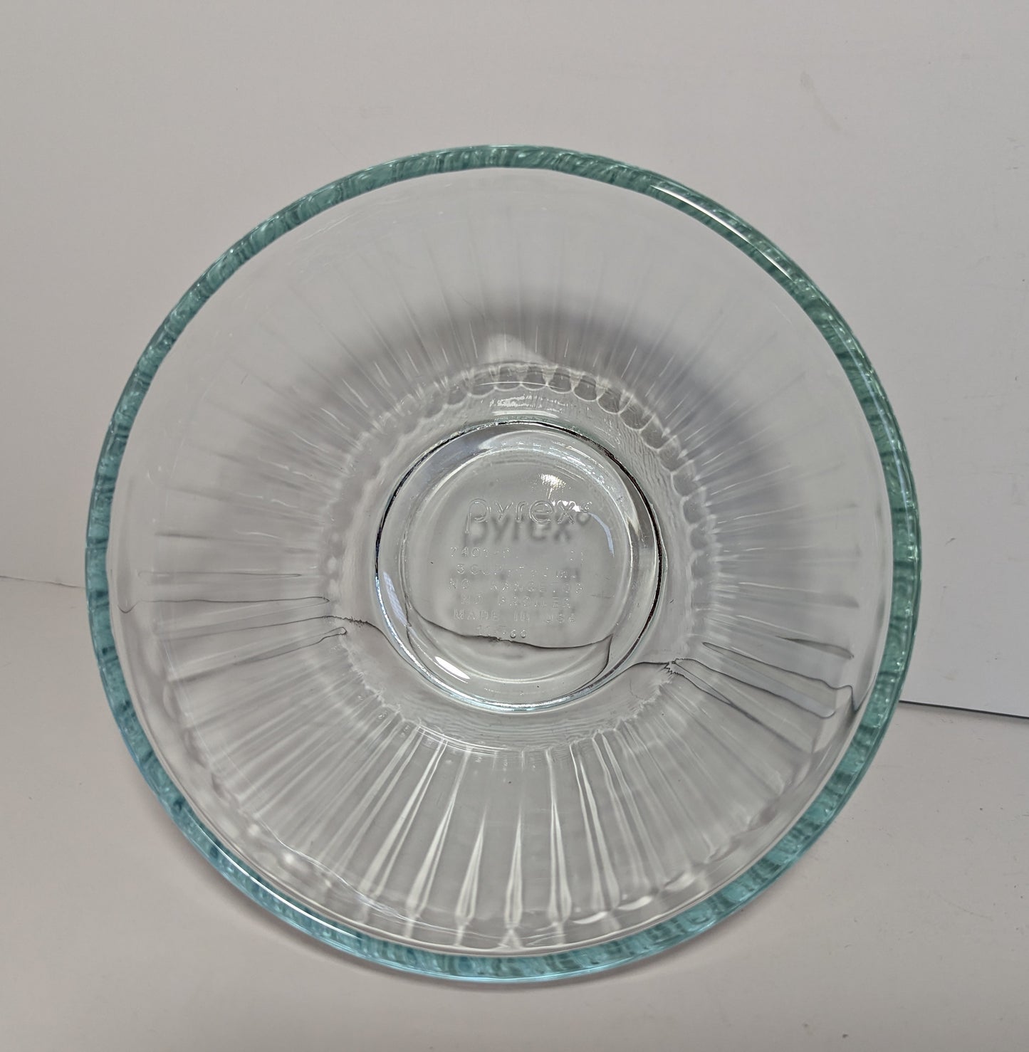 Pyrex Nesting Bowl 7401