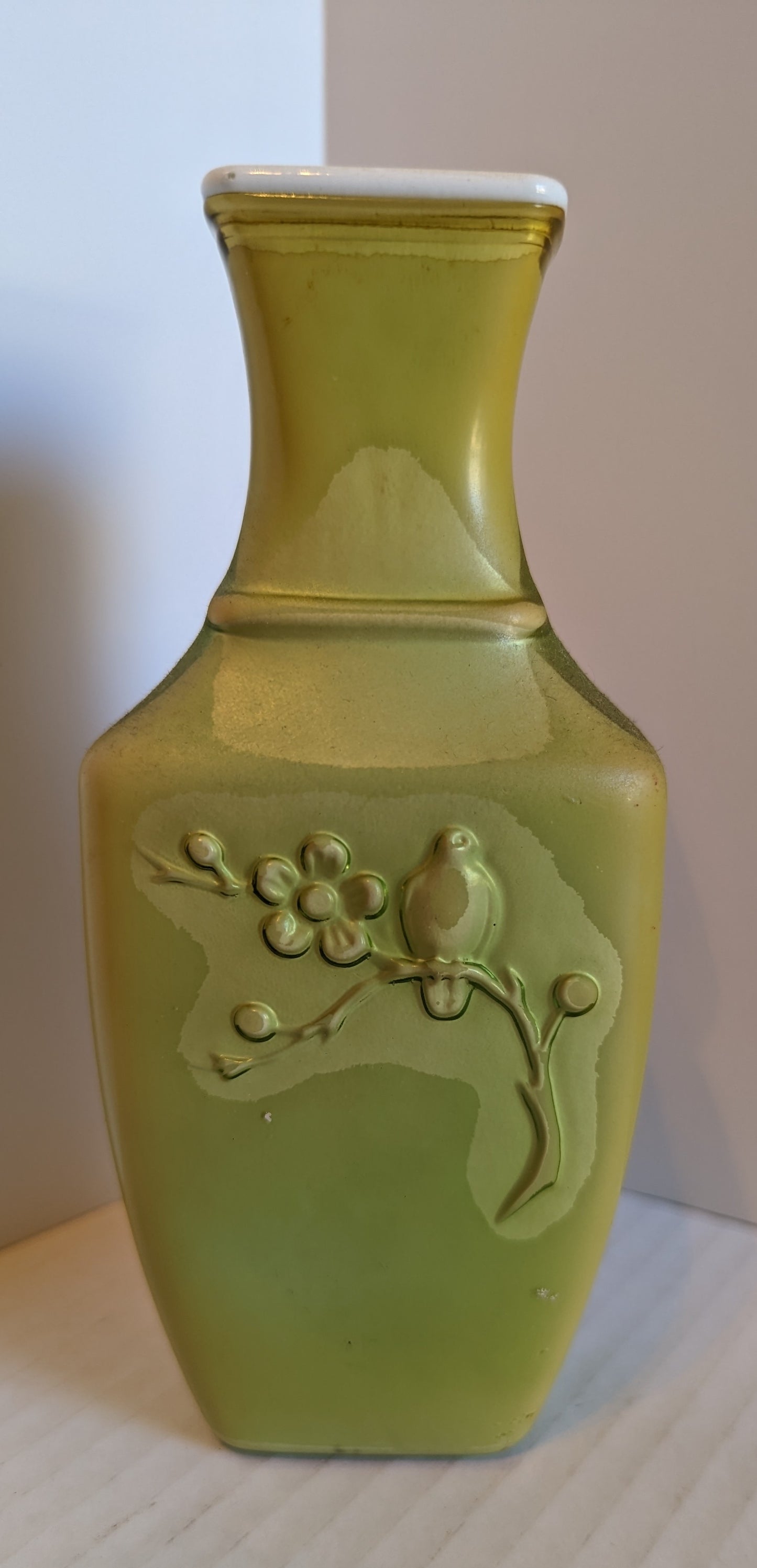 Avon Vintage Vase 1982