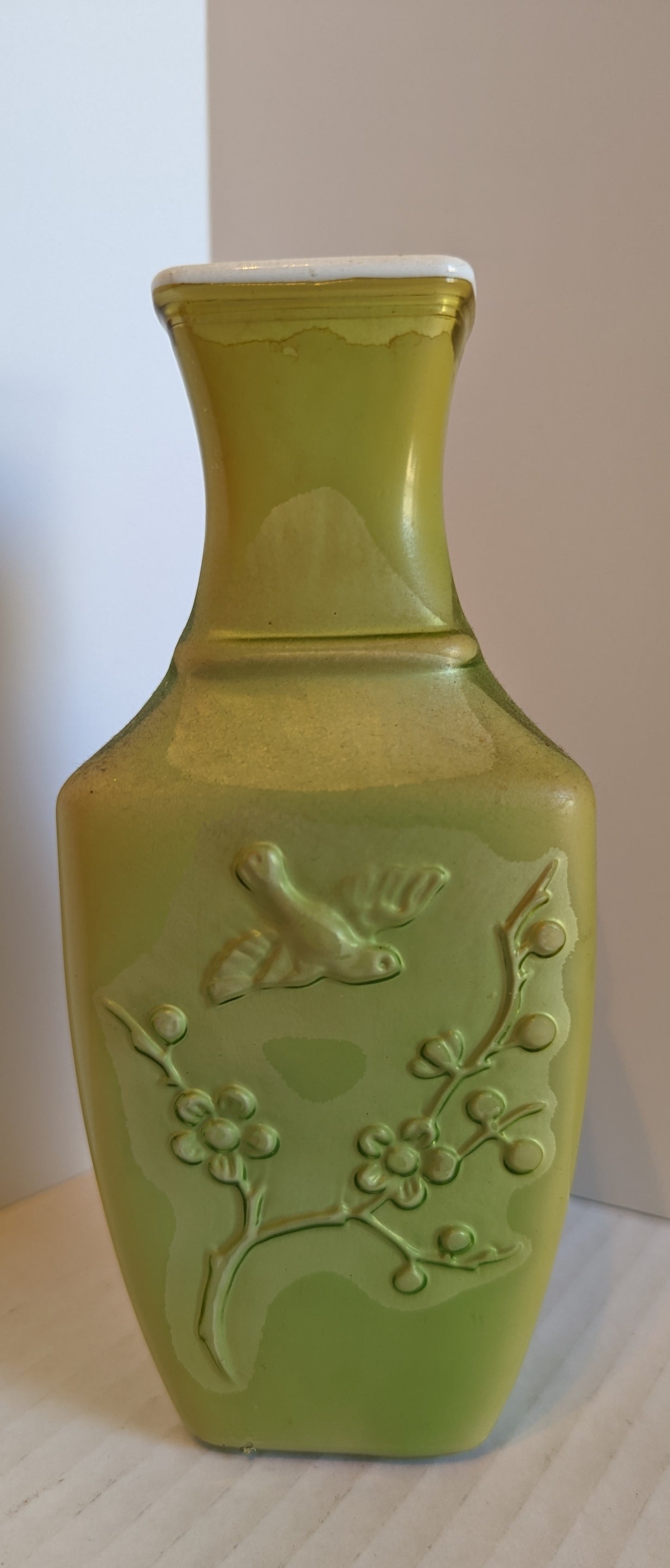 Avon Vintage Vase 1982