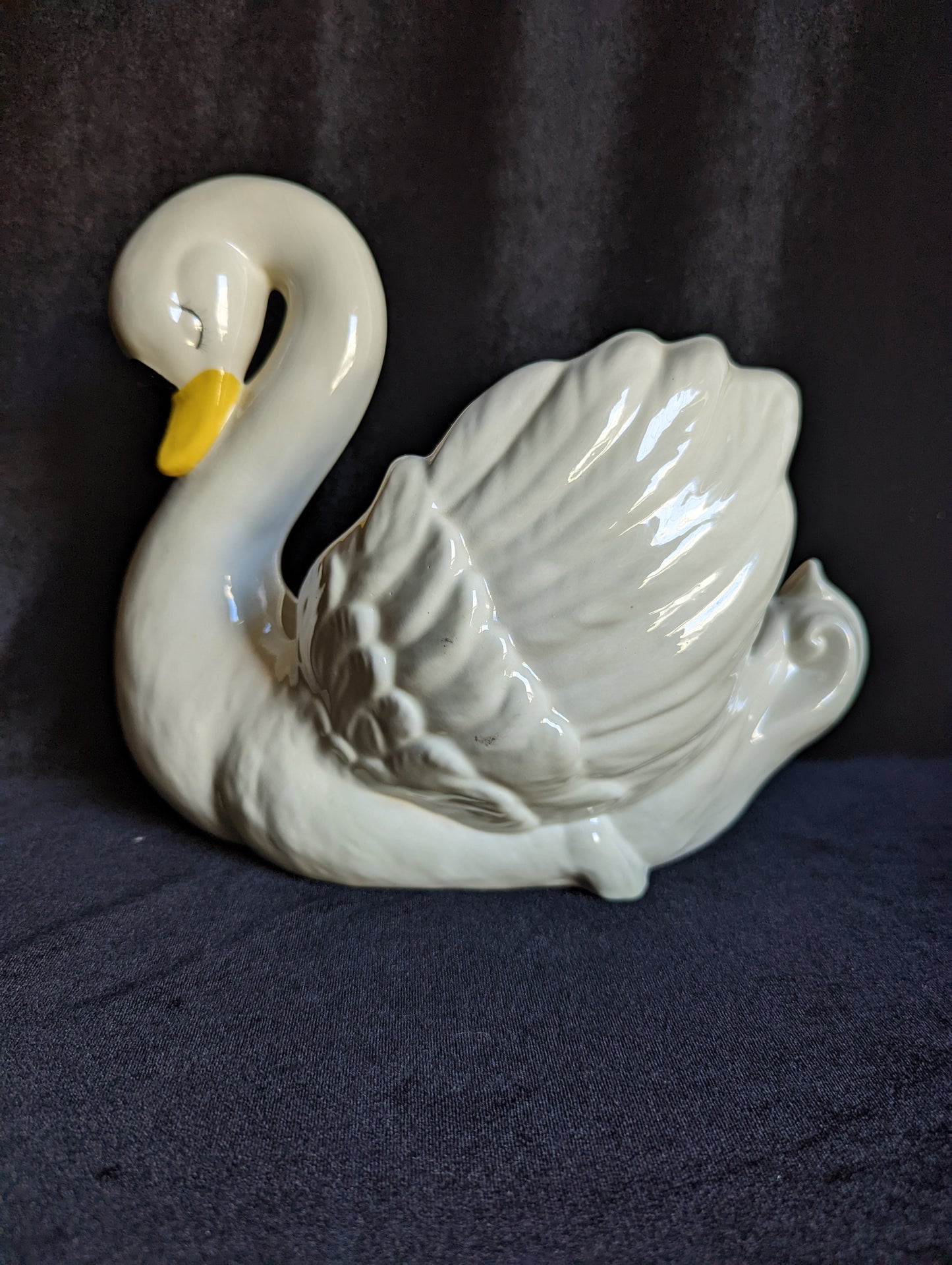 Swan Vintage Planter/Cache Pot 1987