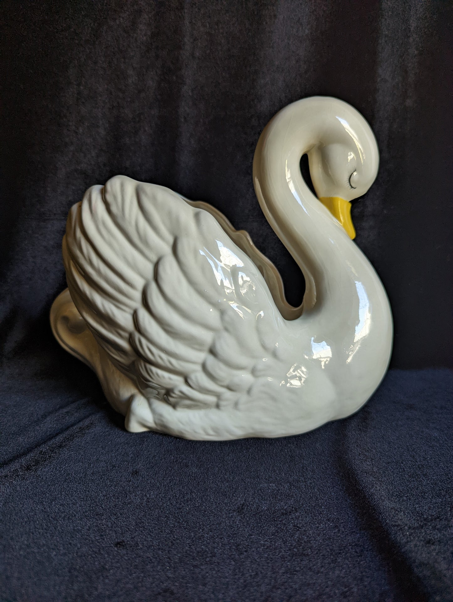 Swan Vintage Planter/Cache Pot 1987