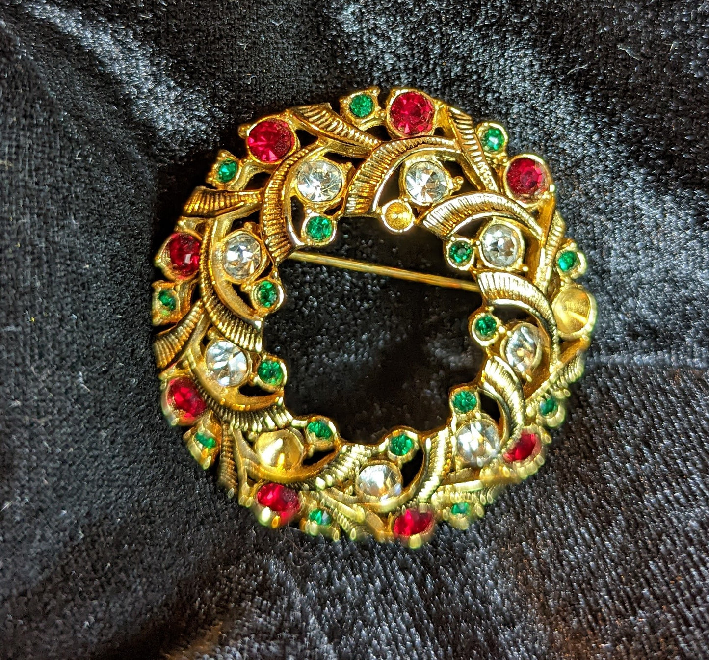 Christmas Wreath Vintage Eisenberg Brooch