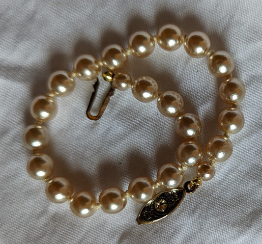 Faux Pearl Vintage Bracelet