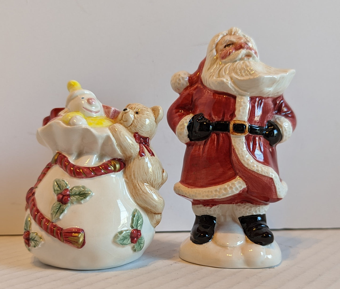 Fitz and Floyd Japan Salt/Pepper Shakers