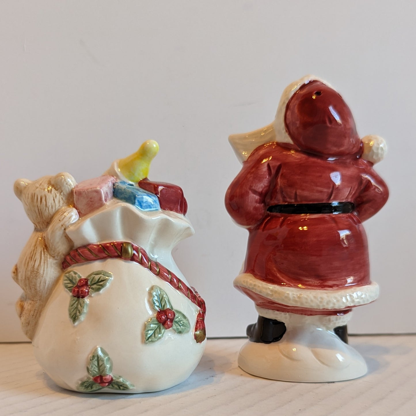 Fitz and Floyd Japan Salt/Pepper Shakers