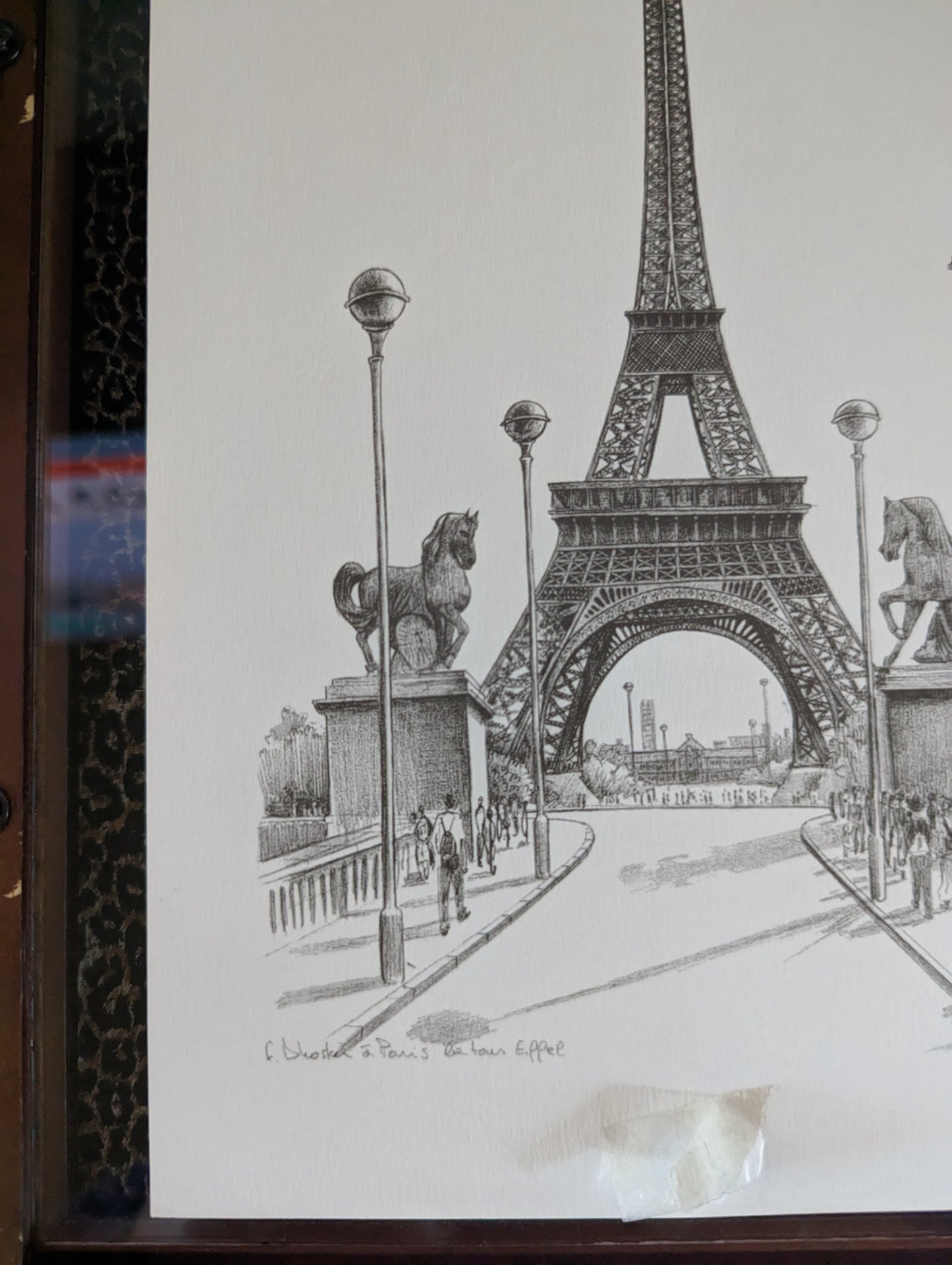 f. Dhoska, a Paris la tour Eiffel Print